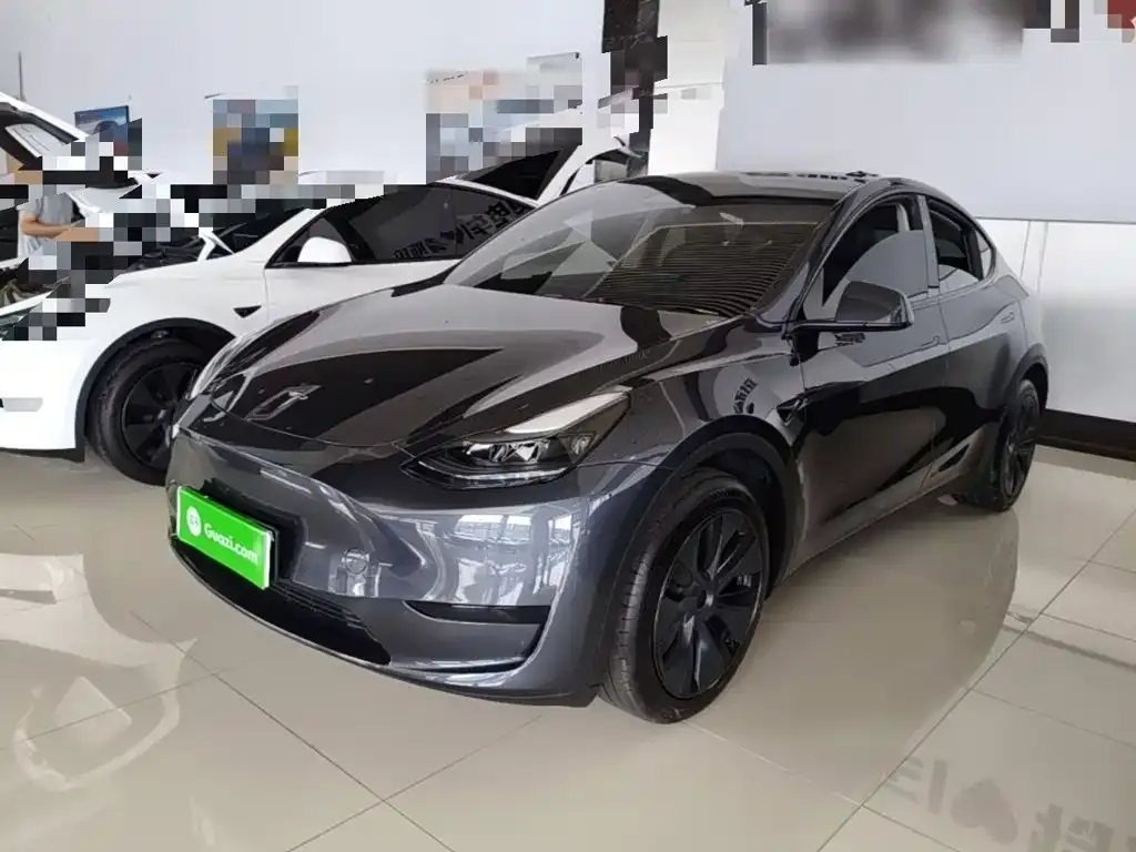 Tesla Model Y — фото 4