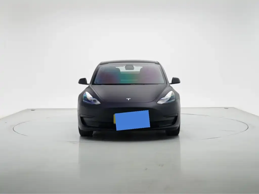 Tesla Model 3 — фото 8