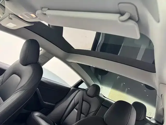 Tesla Model 3 — фото 5