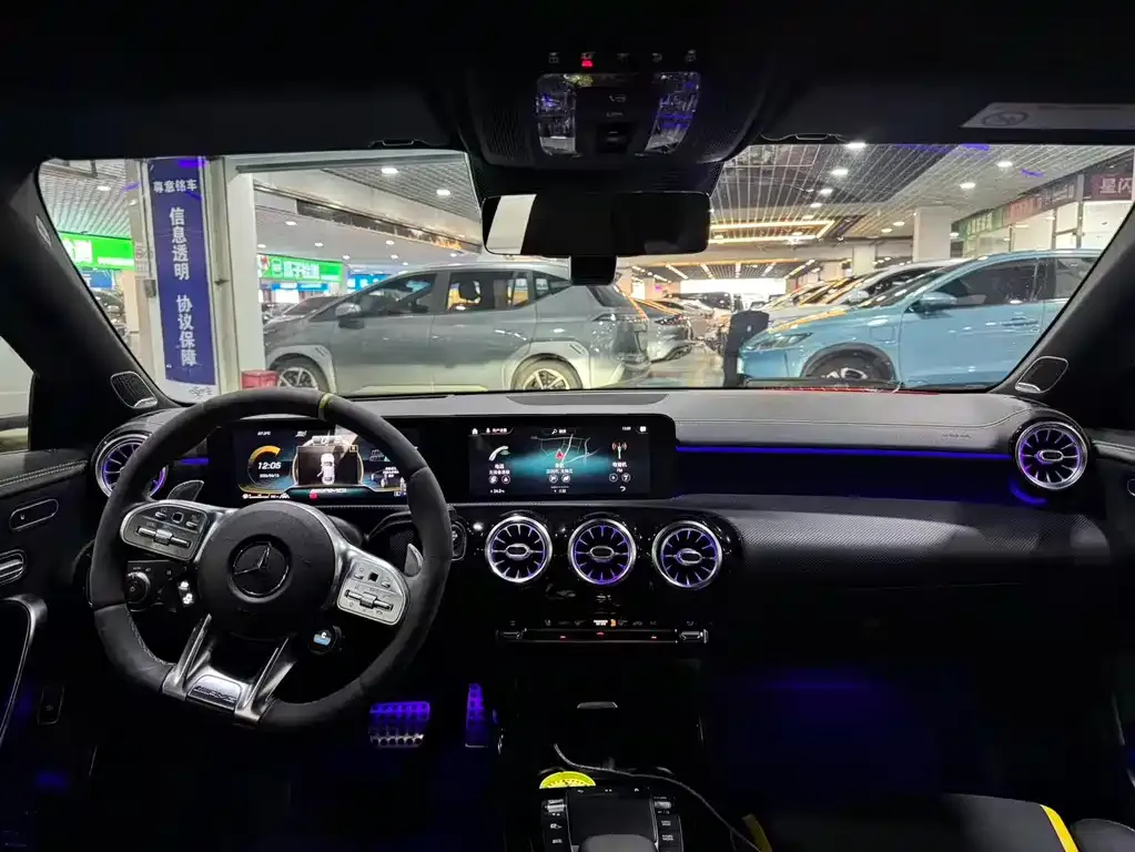Mercedes-Benz CLA AMG — фото 3