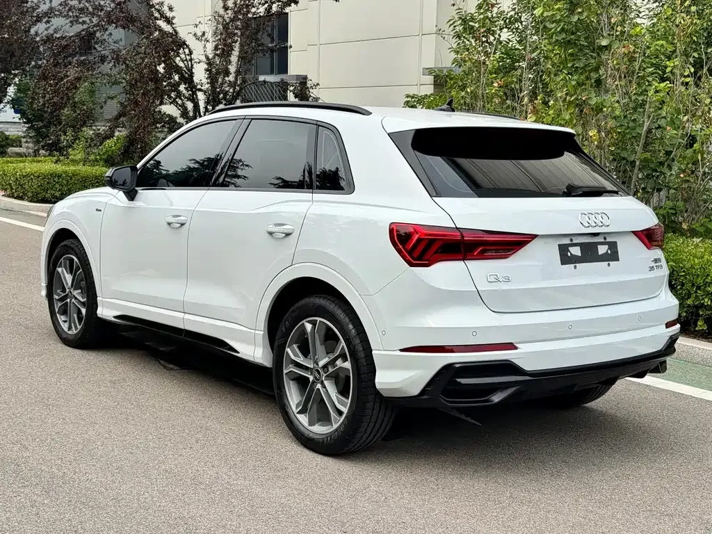 Audi Q3 — фото 7