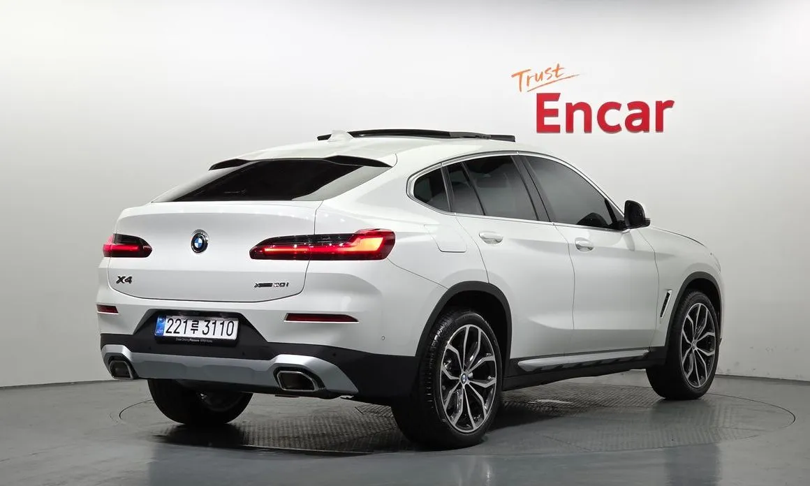 BMW X4 2025 из KR, фото 2
