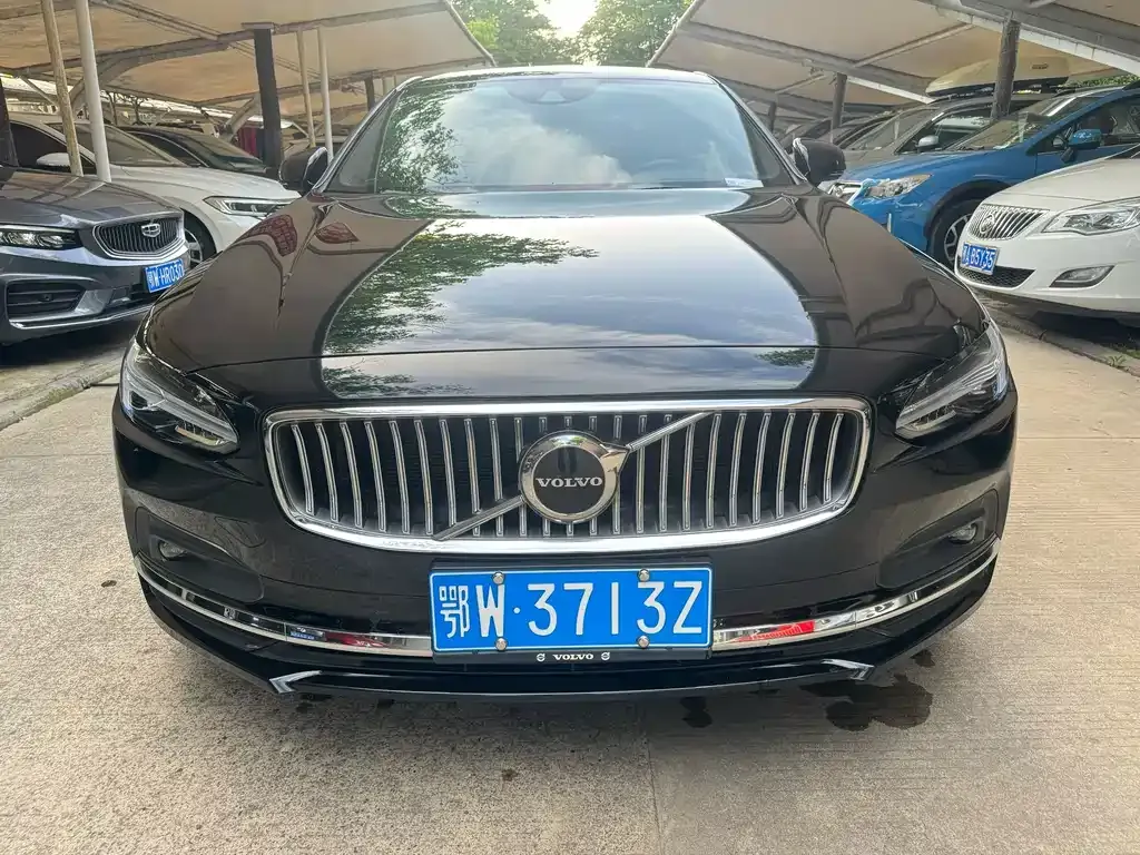 Volvo S90 — фото 9