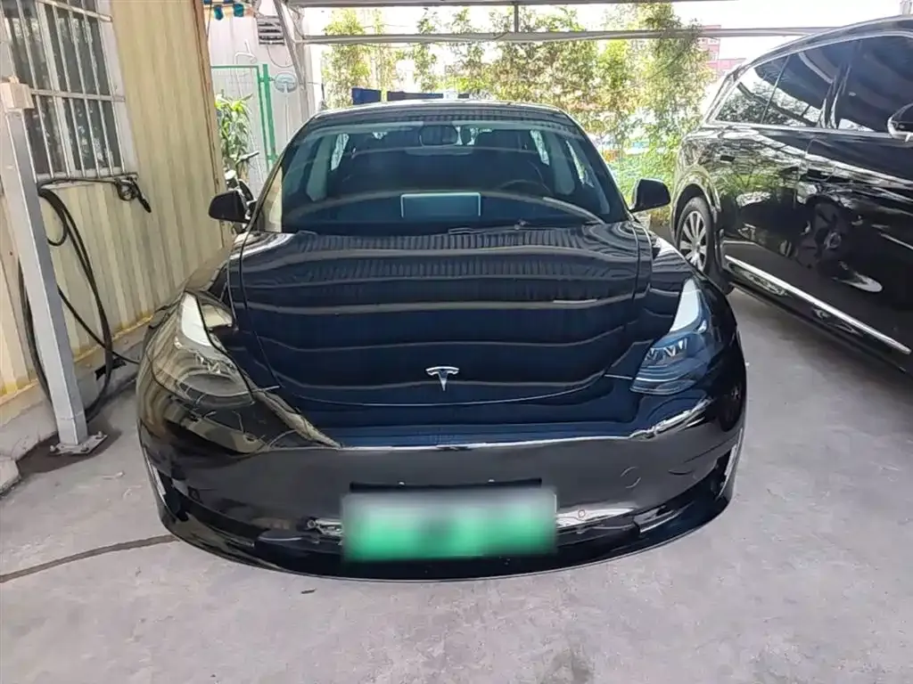 Tesla Model 3 — фото 4