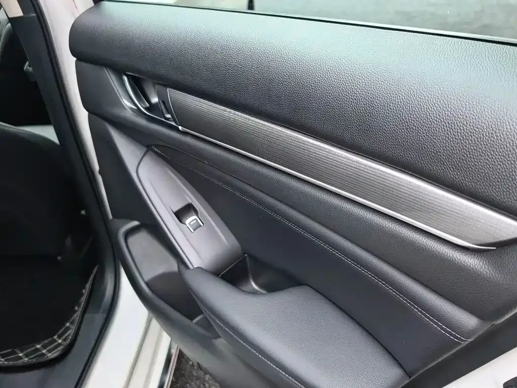 Honda Accord — фото 2
