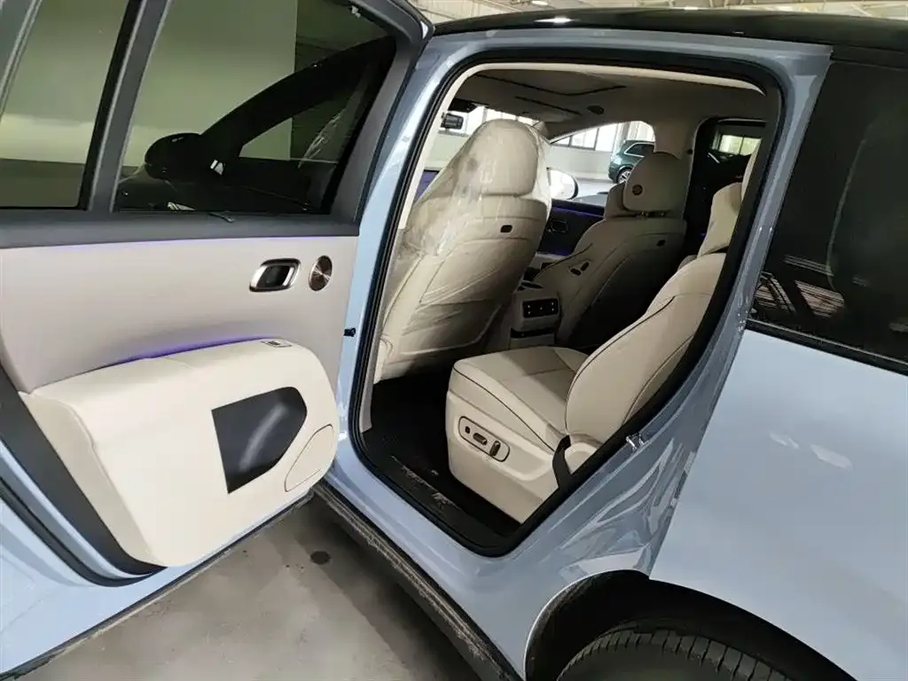 Li Auto i8 2025 из CN, фото 4