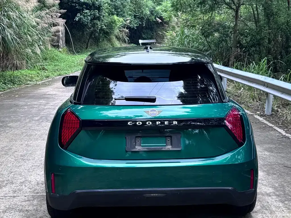 MINI Cooper EV 2024 из CN, фото 7