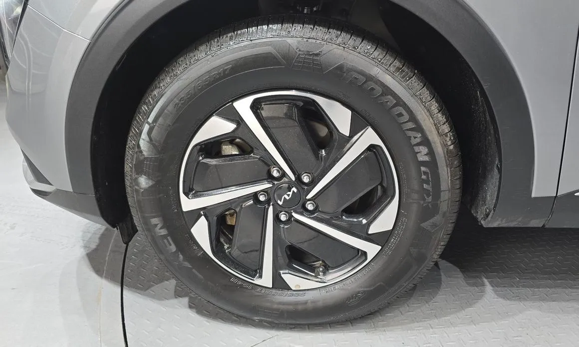 Kia Sportage — фото 8