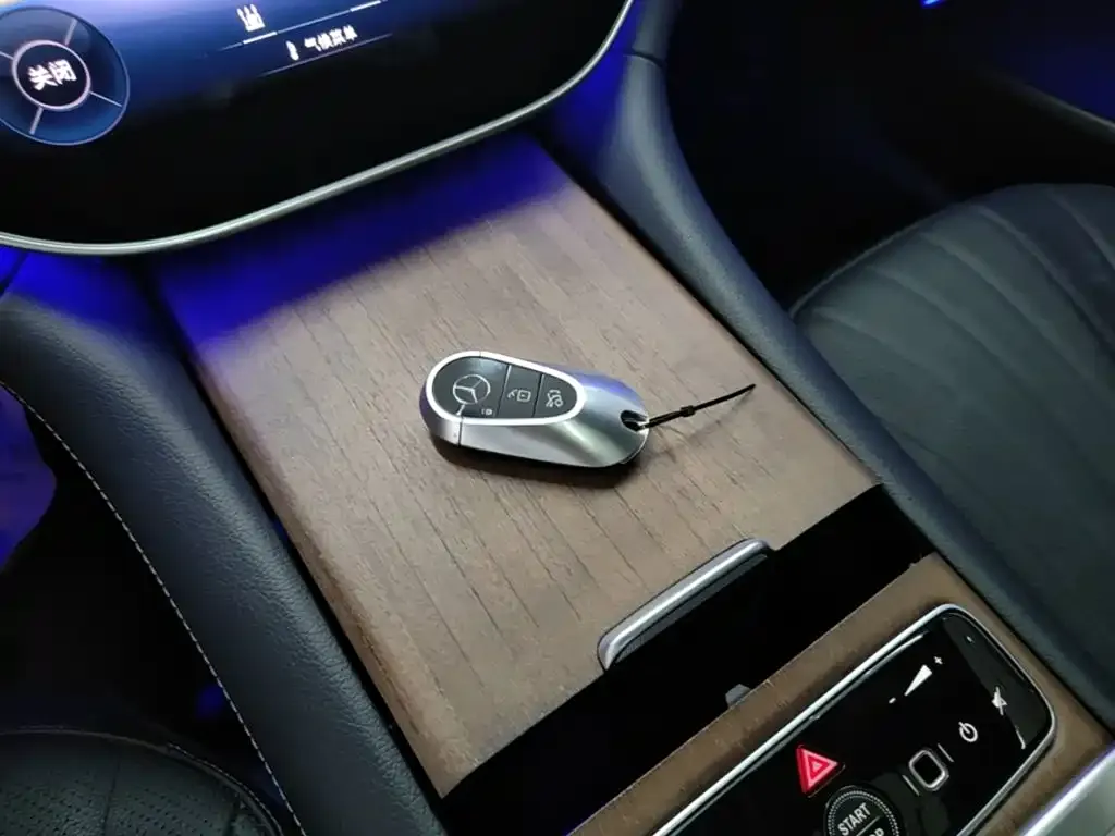 Mercedes-Benz EQS 2024 из CN, фото 2