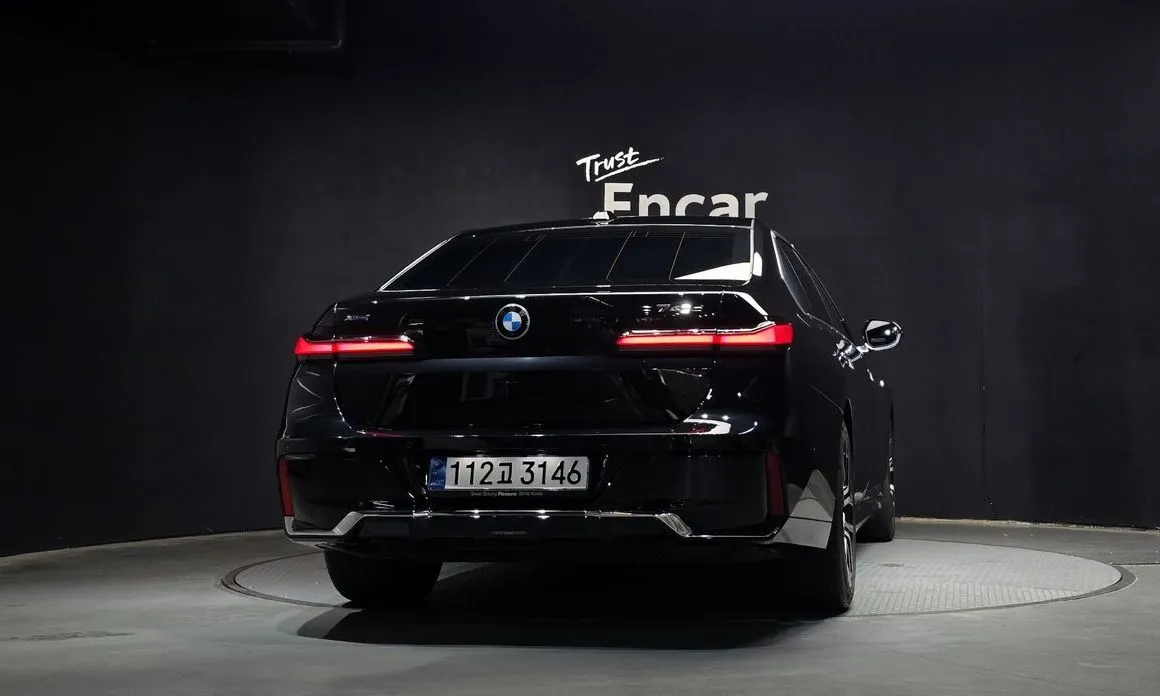 BMW 7-Series 2024 из KR, фото 2