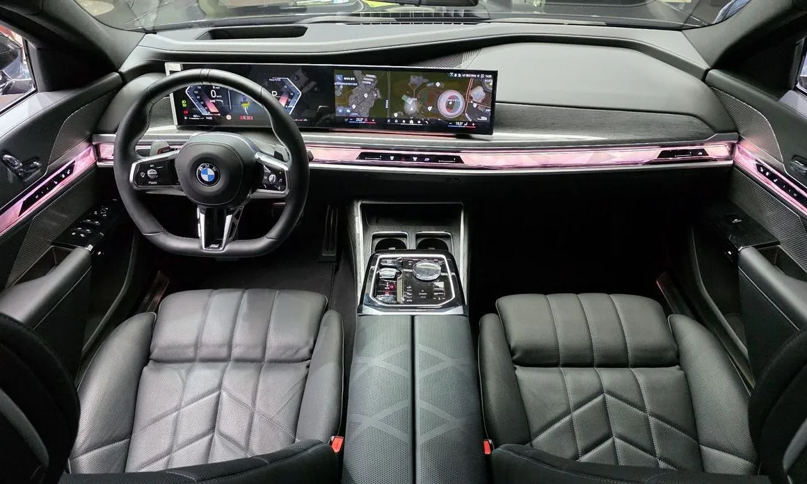 BMW 7-Series 2024 из KR, фото 10
