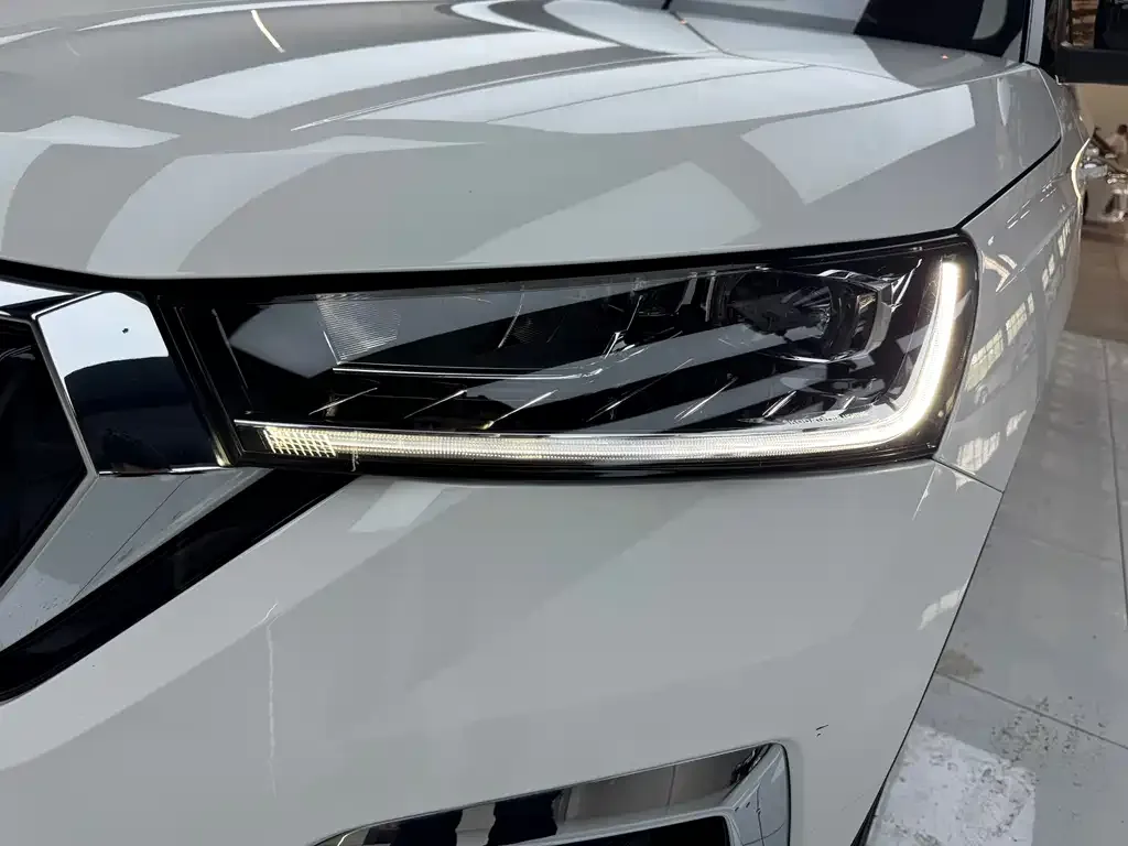 Skoda Kamiq — фото 10