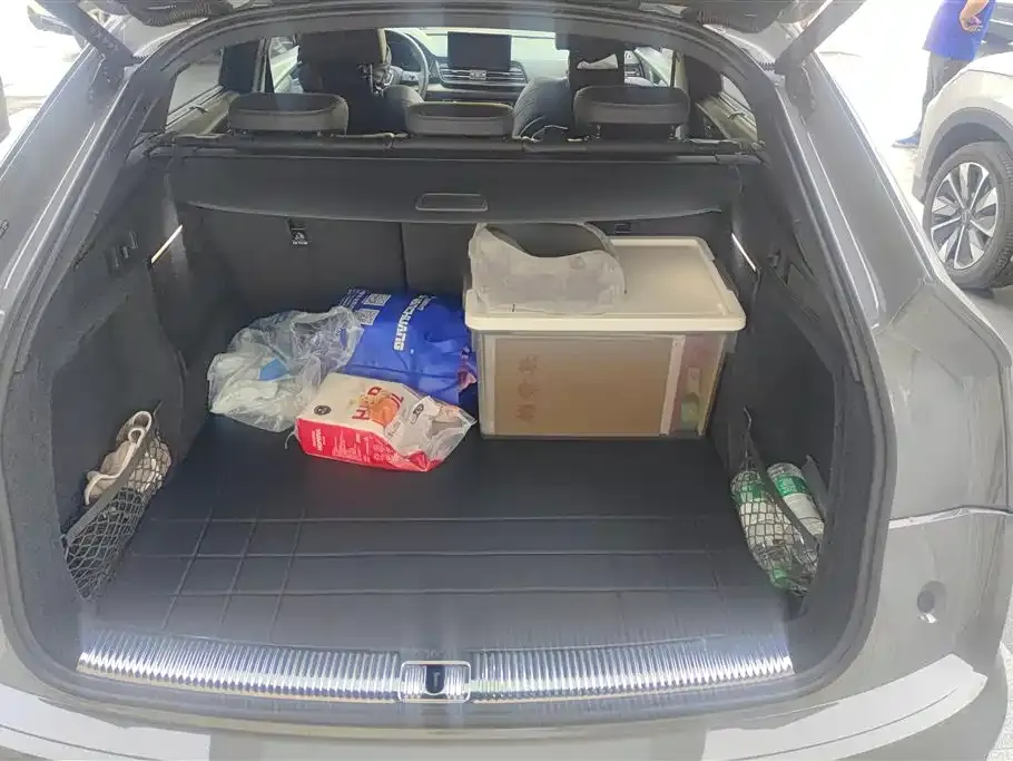 Audi Q5L Sportback — фото 8