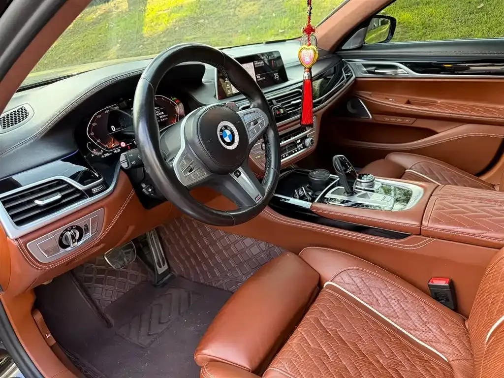 BMW 7 Series 2022 из CN, фото 5