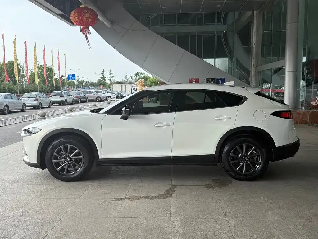 Mazda CX-4 — фото 9