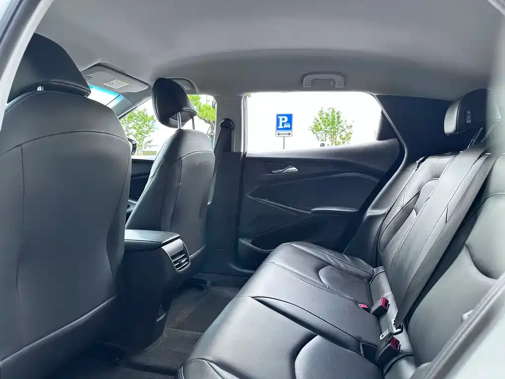 Chevrolet Menlo 2024 из CN, фото 8
