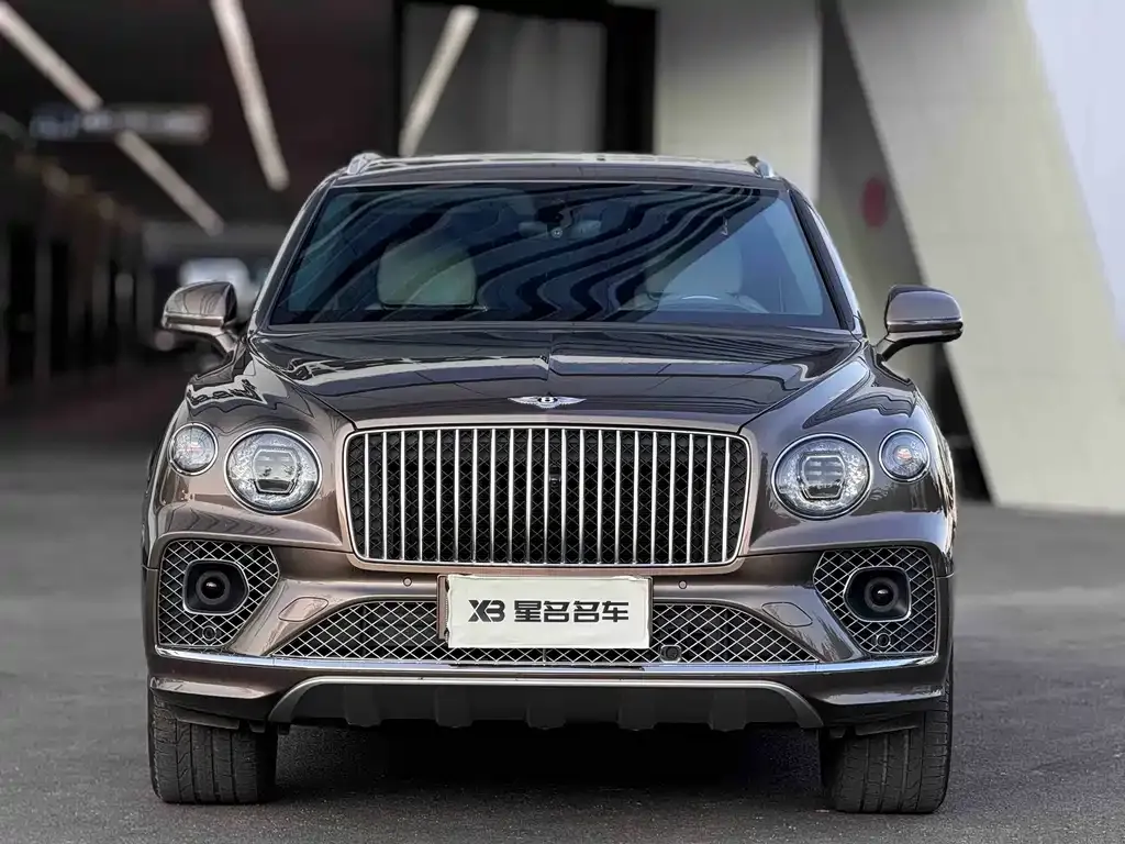 Bentley Bentayga — фото 8