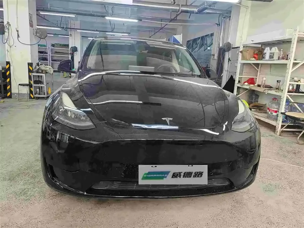 Tesla Model Y — фото 7
