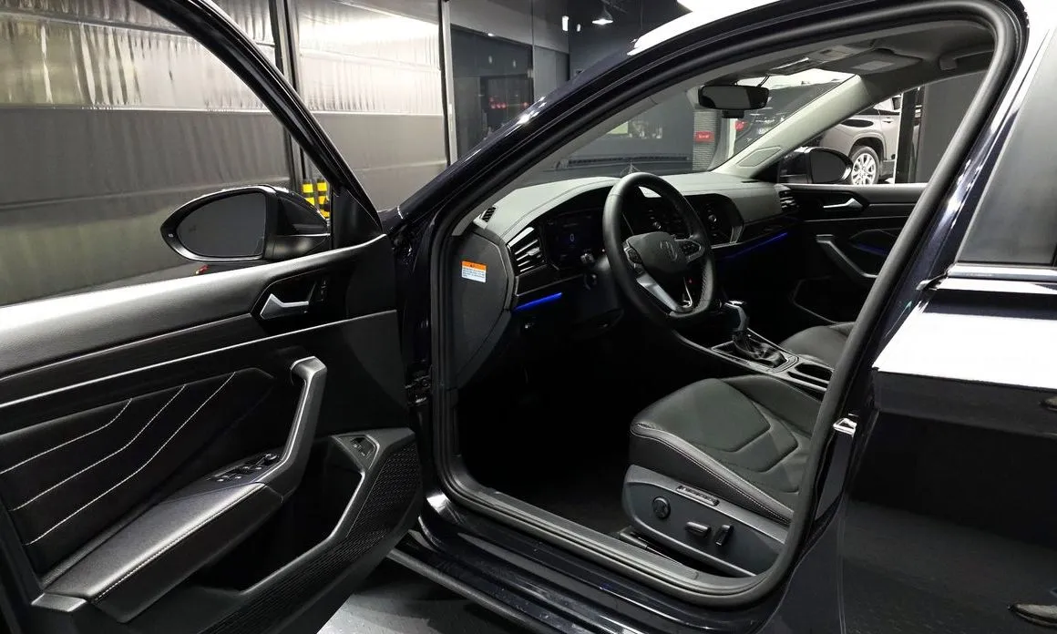 Volkswagen Jetta 2023 из KR, фото 9