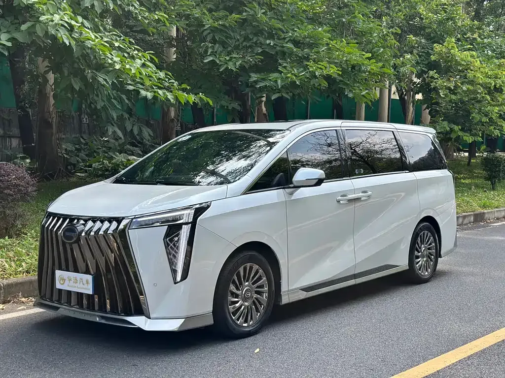 GAC Motor Trumpchi M8 — фото 1