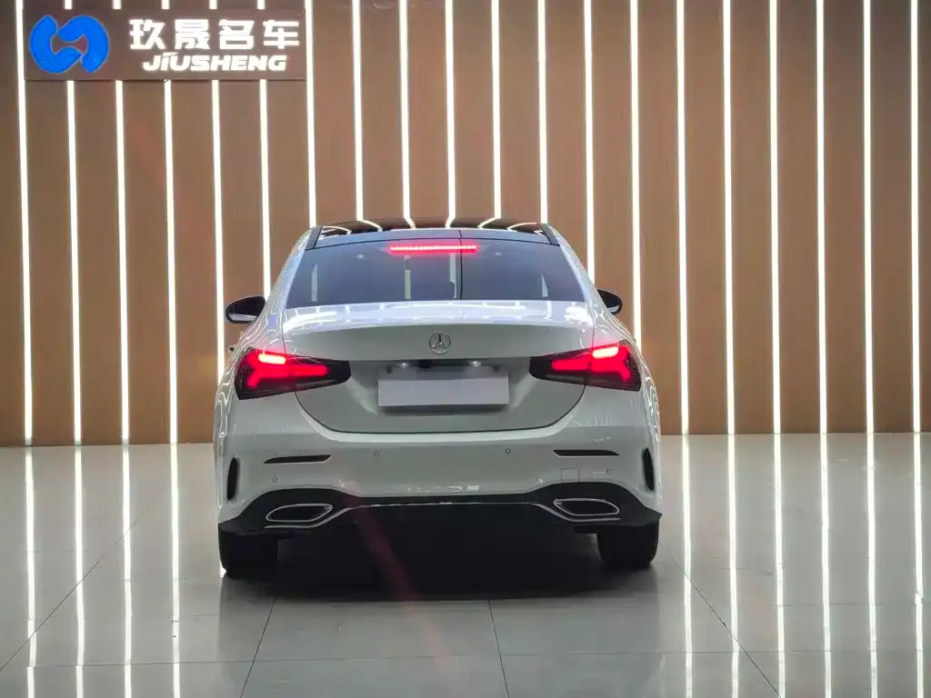 Mercedes-Benz A-Class — фото 10
