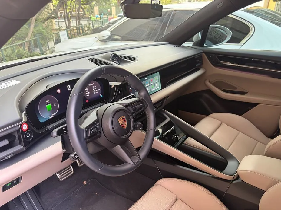 Porsche Macan 2025 из KR, фото 2