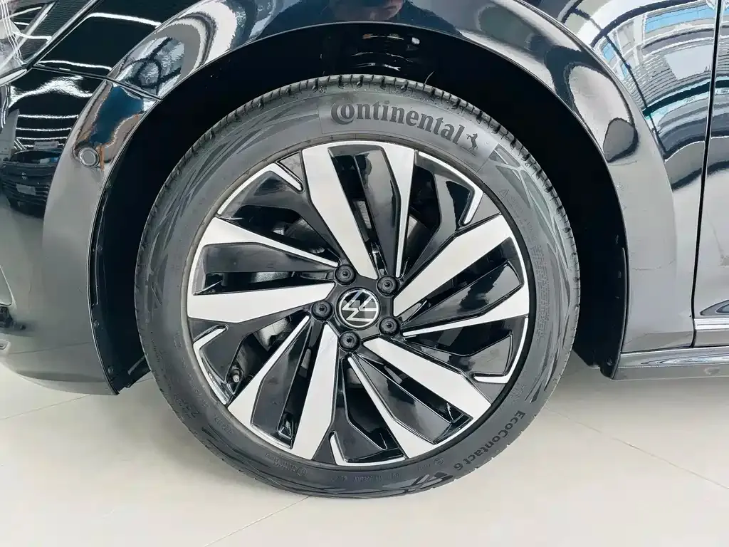 Volkswagen Passat — фото 8