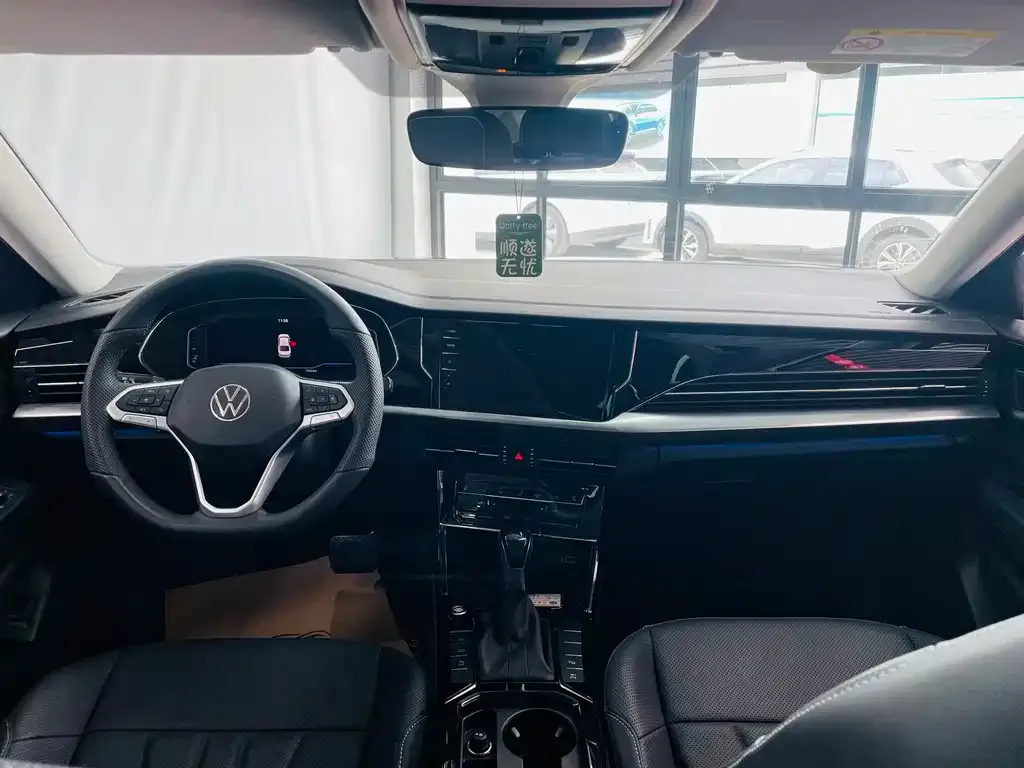 Volkswagen Passat — фото 3