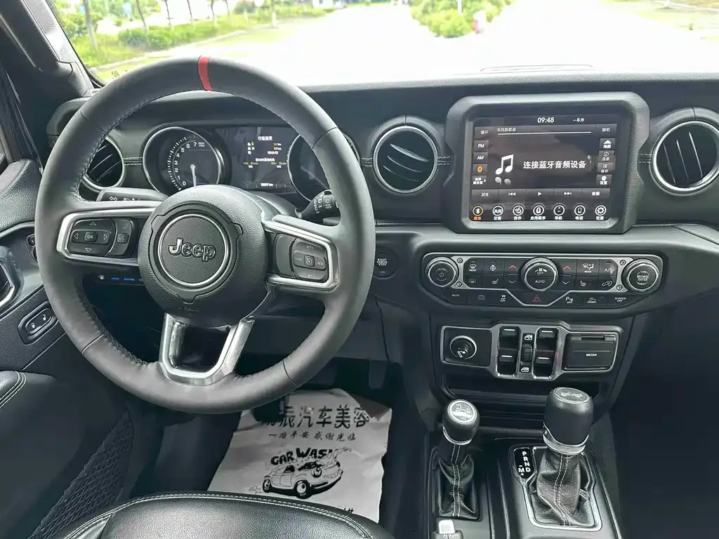 Jeep Wrangler PHEV 2021 из CN, фото 4