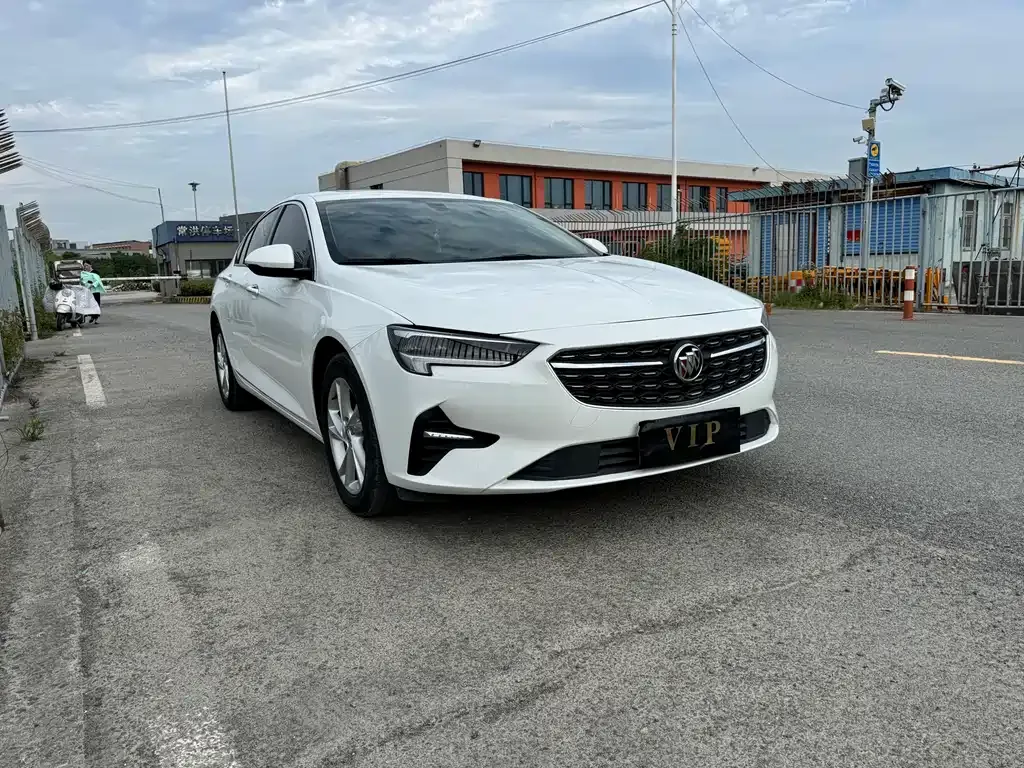 Buick Regal — фото 3