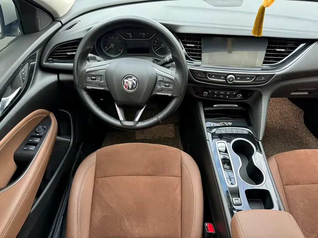 Buick Regal — фото 10