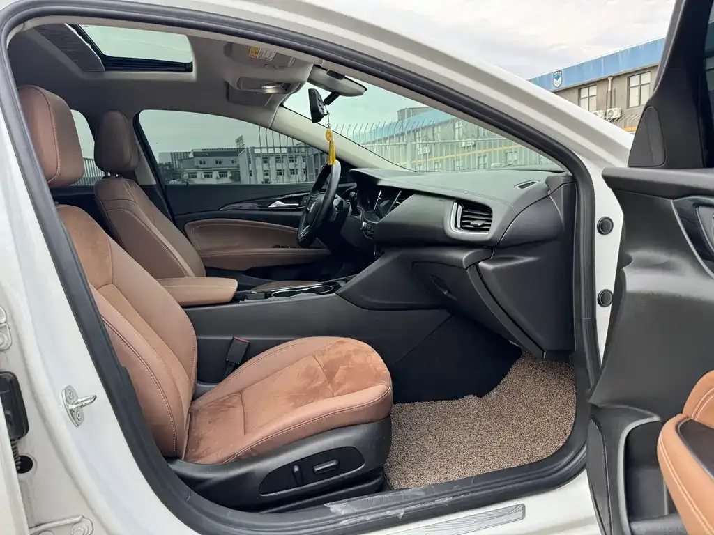 Buick Regal — фото 6