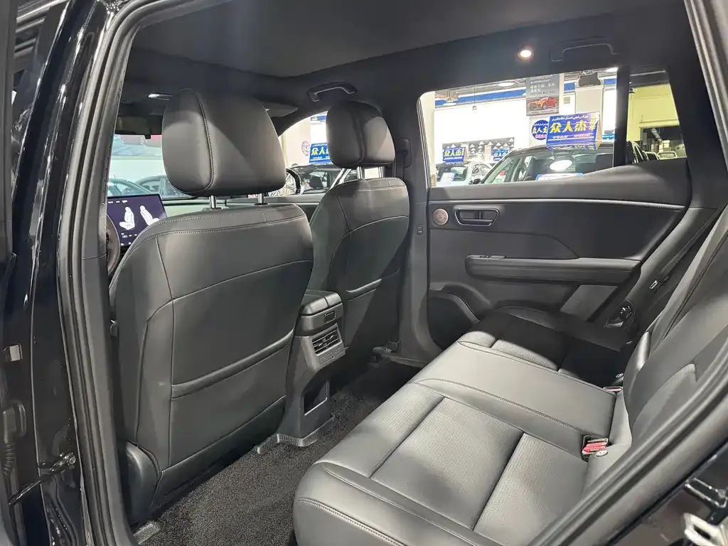 Toyota Platinum 3X 2025 из CN, фото 7