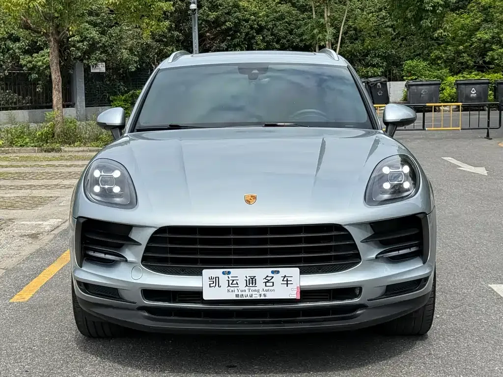 Porsche Macan — фото 1