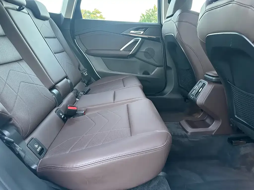 BMW X1 2024 из CN, фото 6
