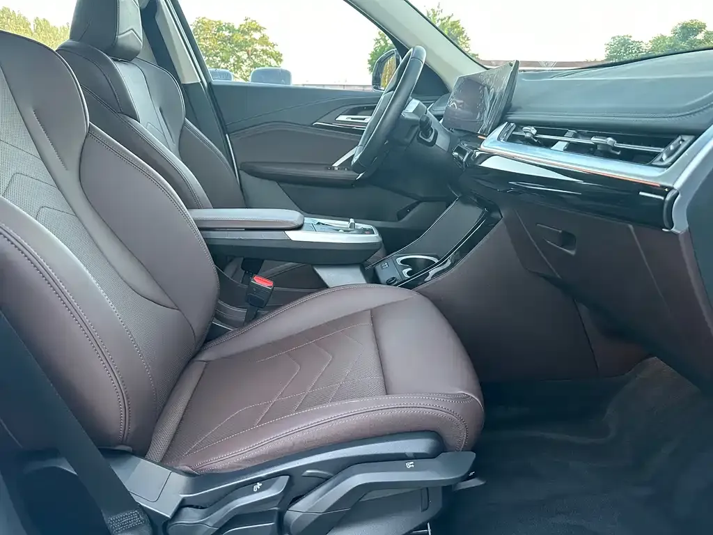 BMW X1 2024 из CN, фото 9