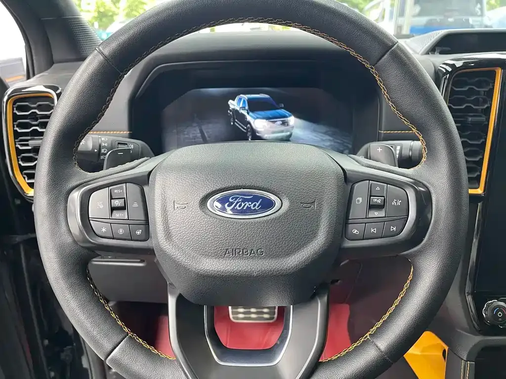 Ford Ranger — фото 10