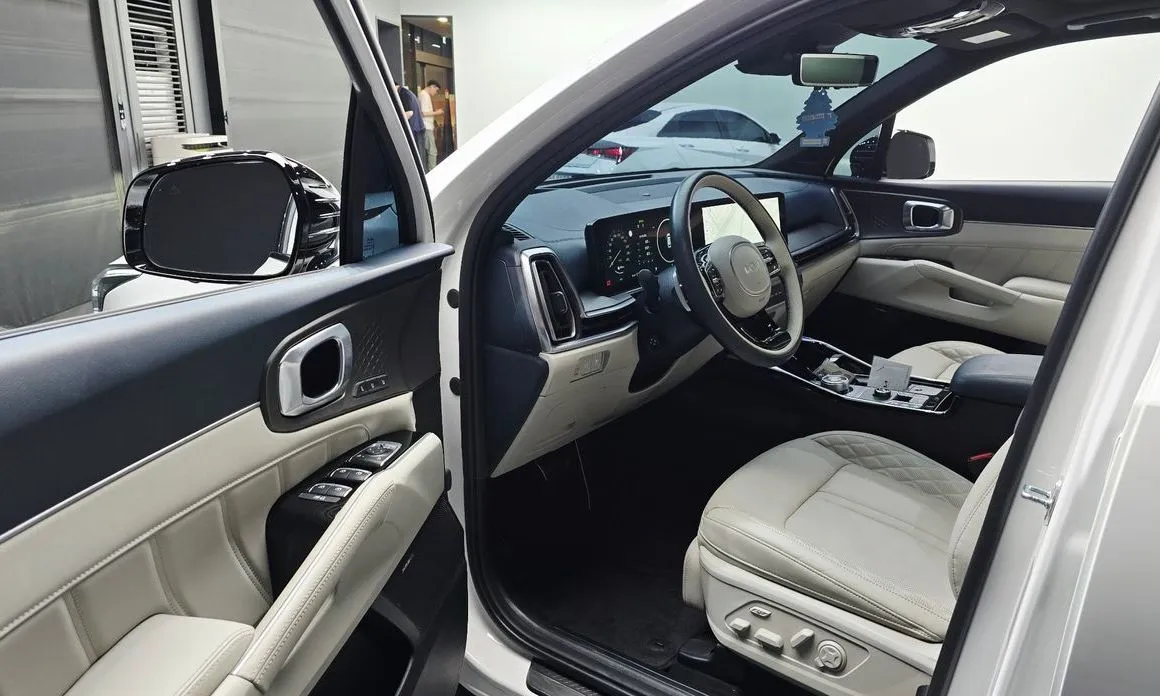 Kia Sorento — фото 6