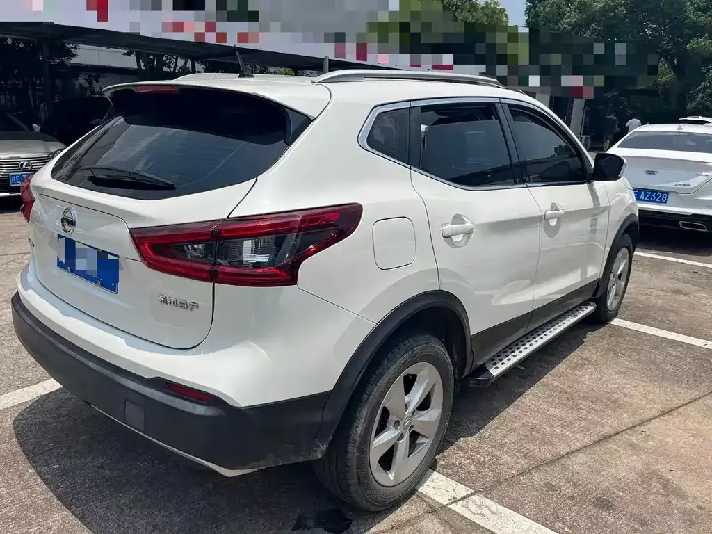 Nissan Qashqai — фото 9