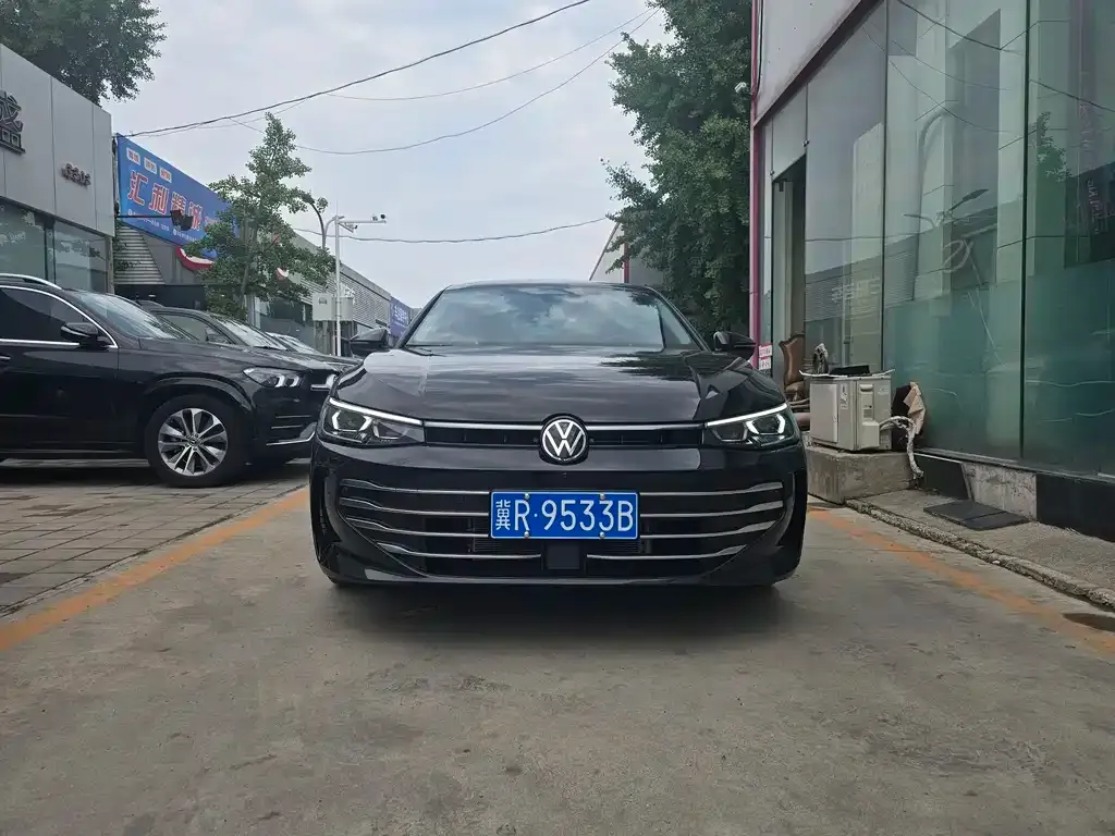 Volkswagen Passat — фото 6