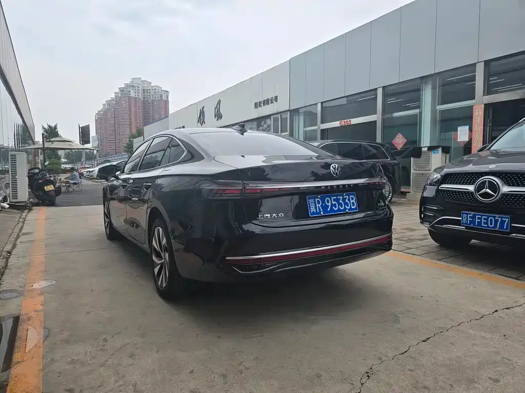 Volkswagen Passat — фото 5