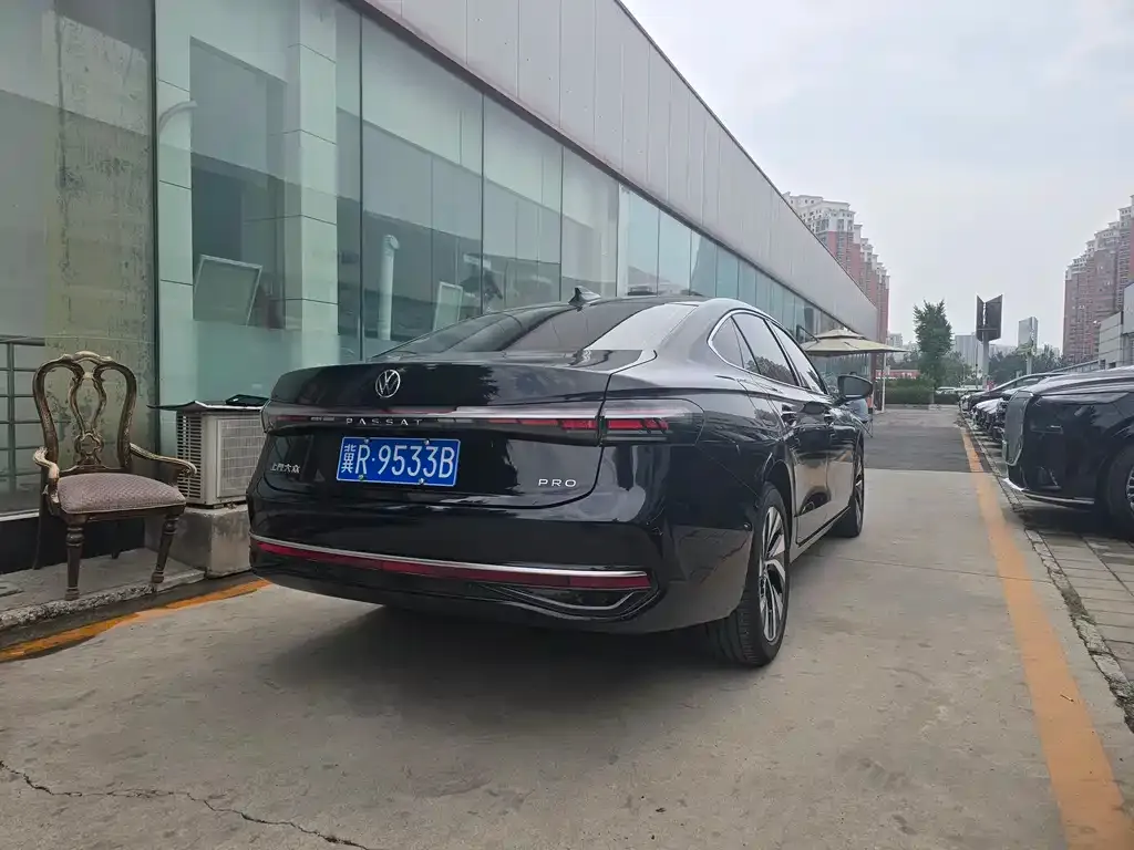 Volkswagen Passat — фото 3