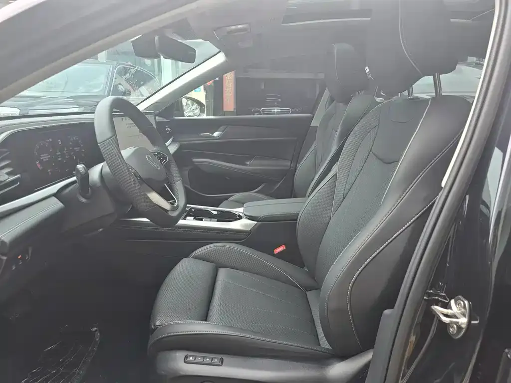 Volkswagen Passat — фото 7