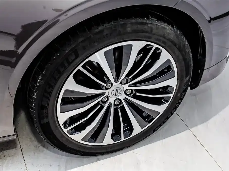 Volvo S90 — фото 7