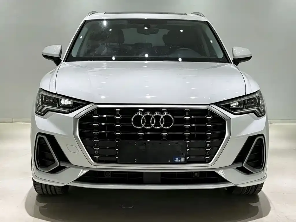 Audi Q3 — фото 7