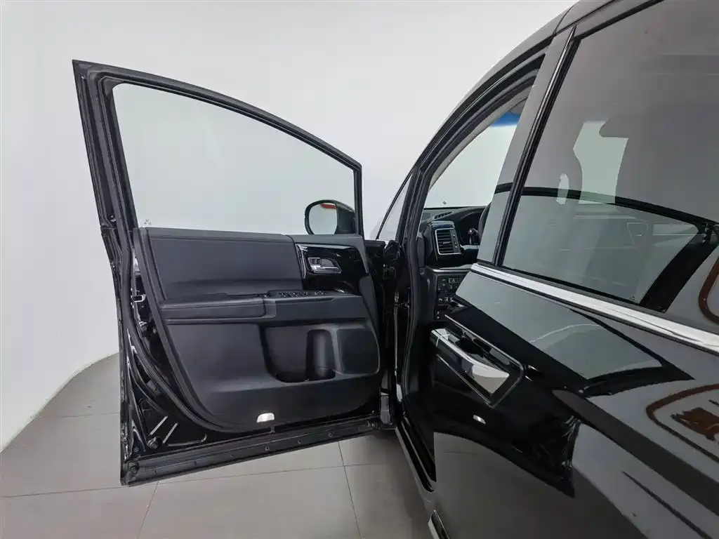 Honda Elysion 2021 из CN, фото 5