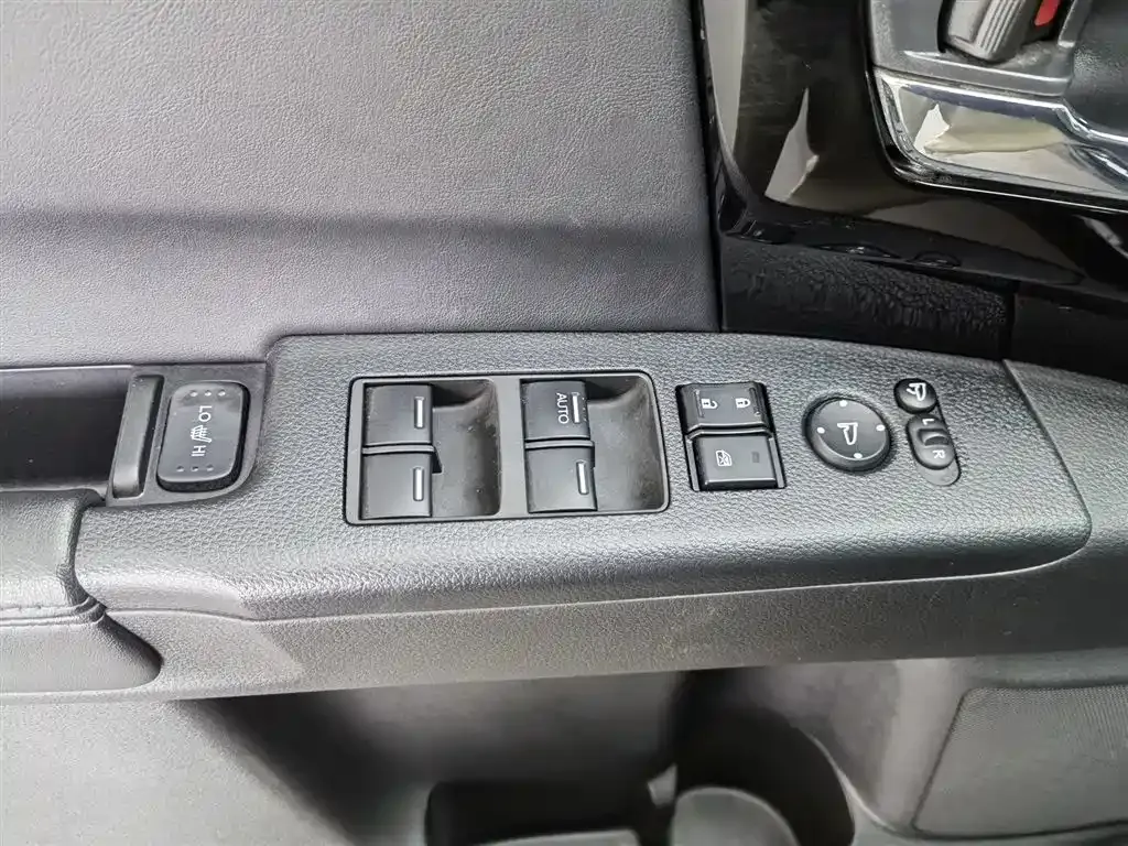 Honda Elysion 2021 из CN, фото 9