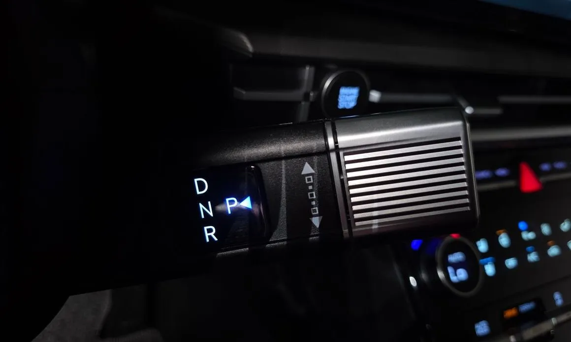 Hyundai Santafe 2025 из KR, фото 2