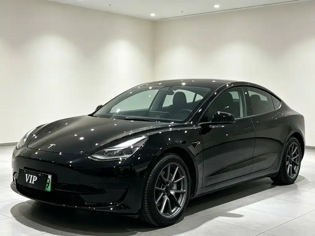 Tesla Model 3 — фото 6