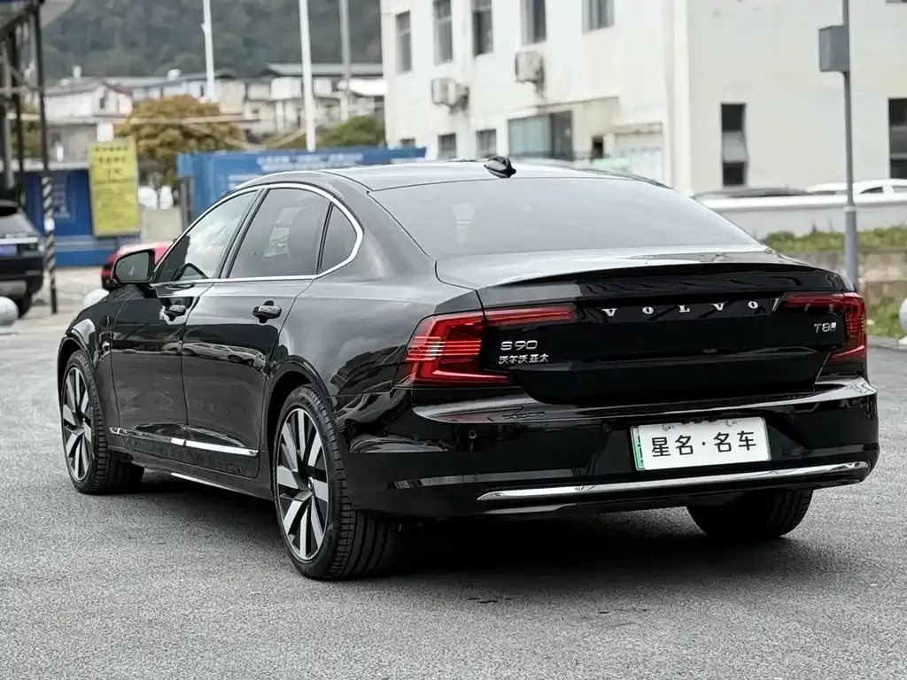 Volvo S90 PHEV — фото 10